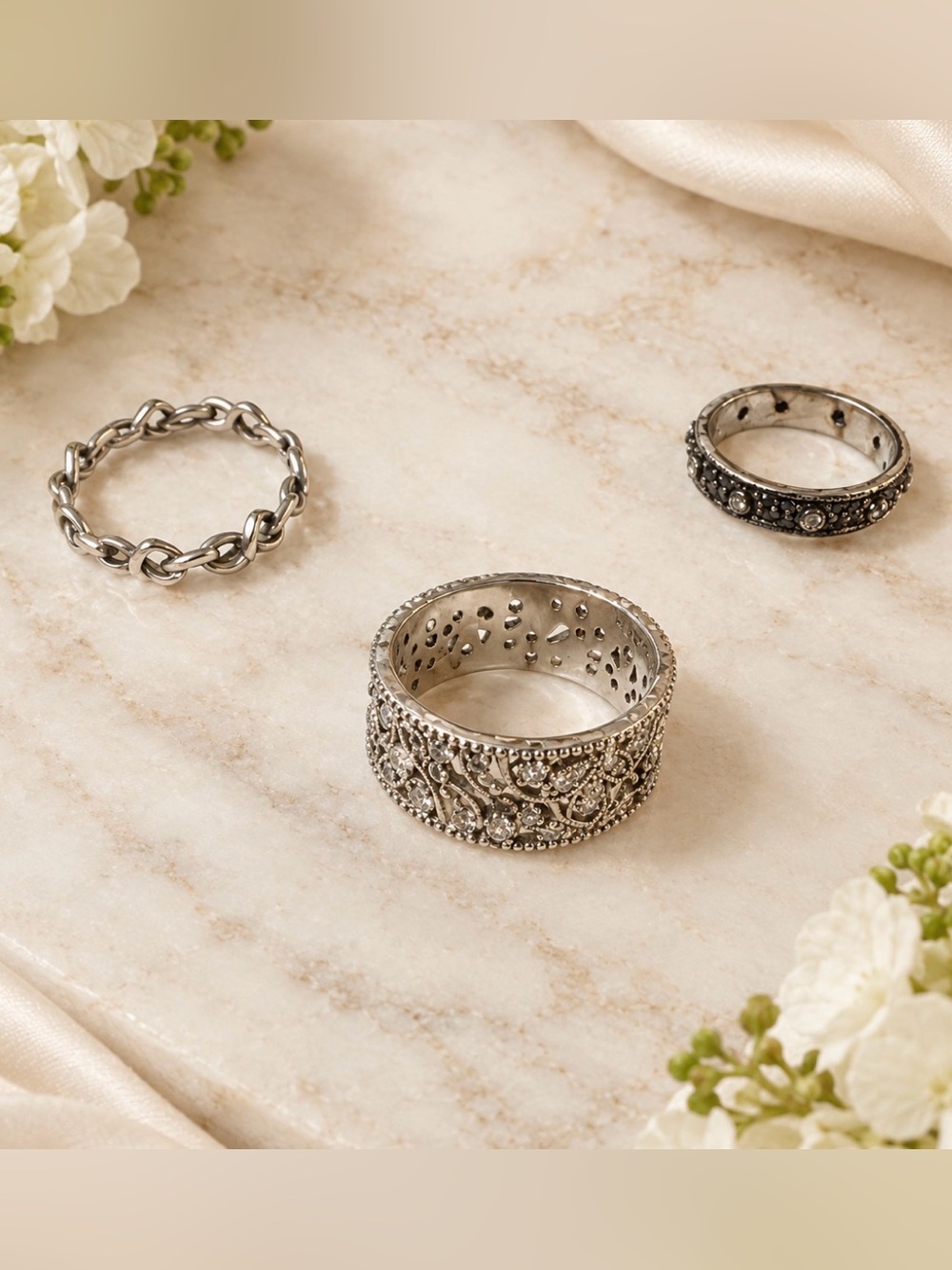 Pandora rings. Silver 925. Filigree Crystal Lace Wide Band Ring, heart knotted.